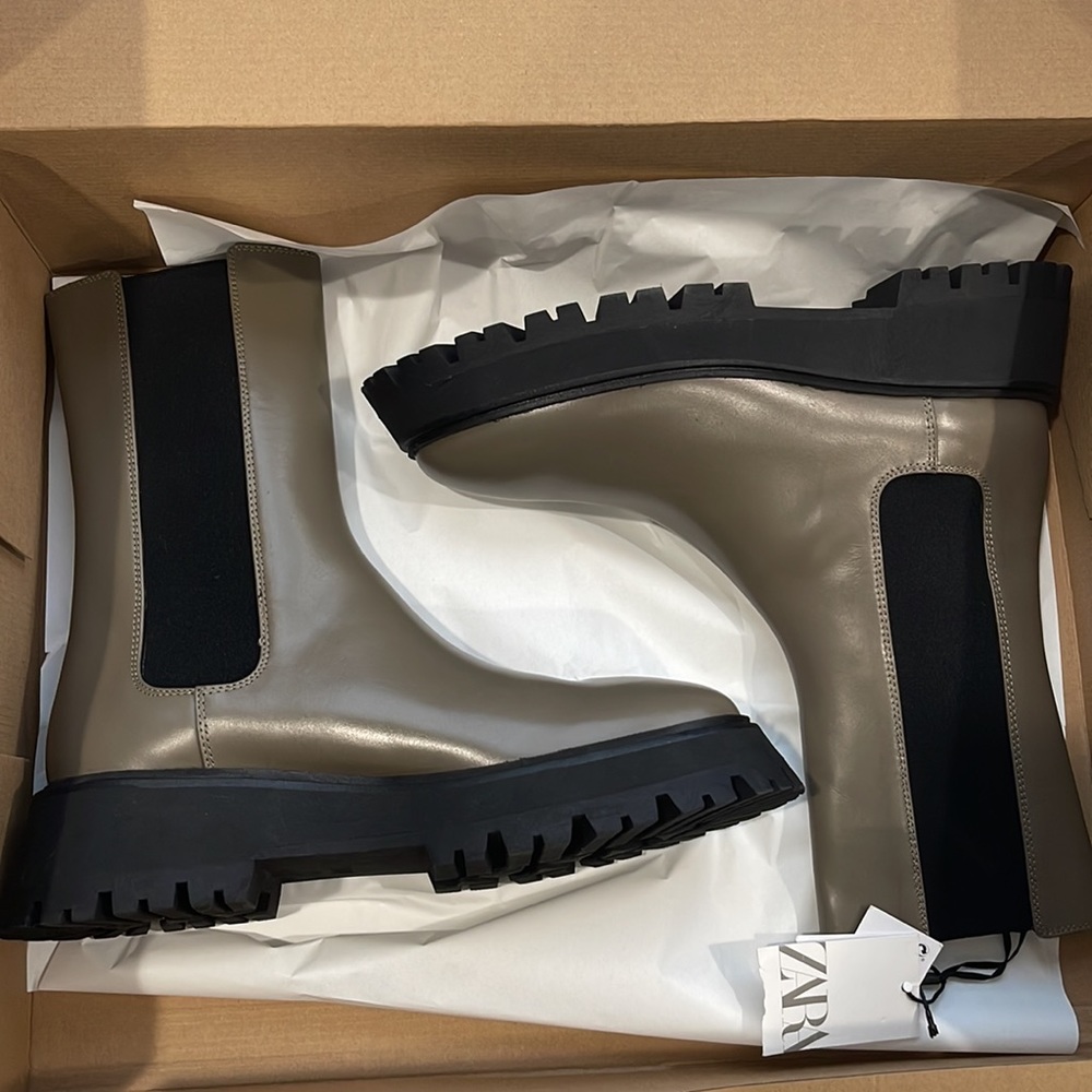 BRAND NEW Zara Taupe Ankle Boot